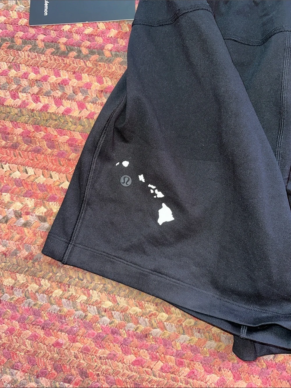 LULULEMON HAWAII ISLAND Men's Black Soft Jersey Short 5”